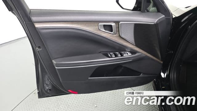 Kia K8 2022 — Photo 25/31