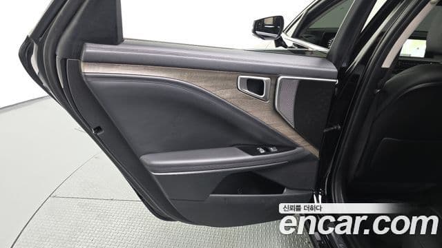 Kia K8 2022 — Photo 6/31