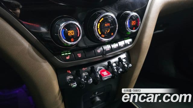 Mini Cooper D Countryman 2019 — Şəkil 14/32