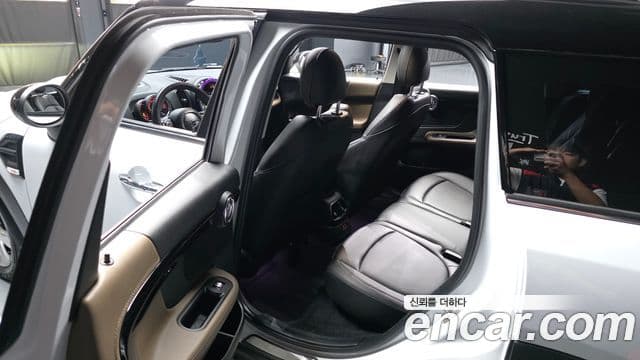 Mini Cooper D Countryman 2019 — Şəkil 13/32