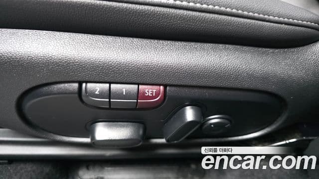 Mini Cooper D Countryman 2019 — Şəkil 25/32