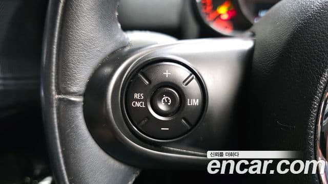 Mini Cooper D Countryman 2019 — Şəkil 4/32