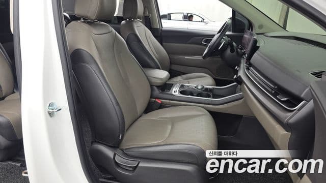 Kia Carnival 2024 — Фото 11/20