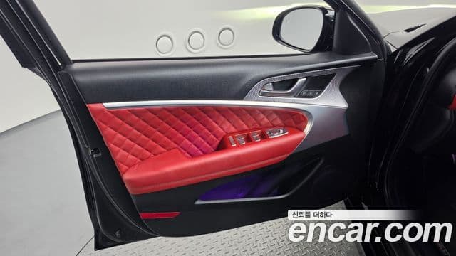 Genesis G70 2022 — ფოტო 38/38