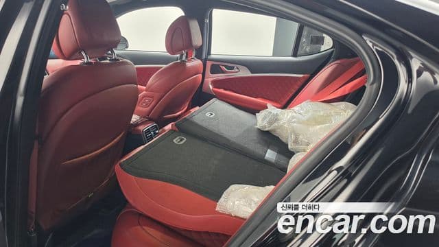Genesis G70 2022 — ფოტო 7/38