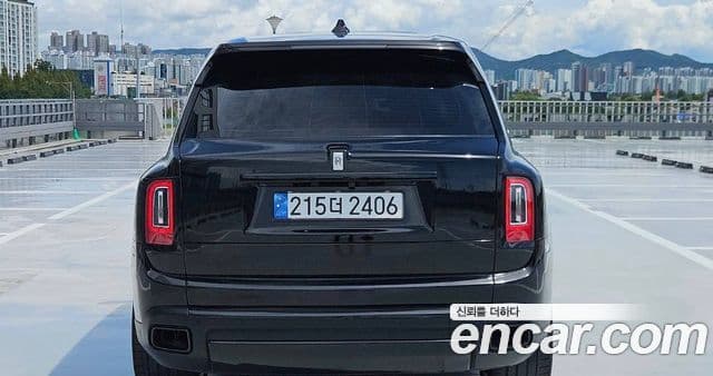 Rolls-Royce Cullinan 2020 — Şəkil 14/18