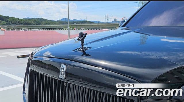 Rolls-Royce Cullinan 2020 — Şəkil 15/18