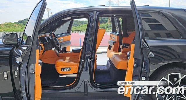 Rolls-Royce Cullinan 2020 — Şəkil 11/18
