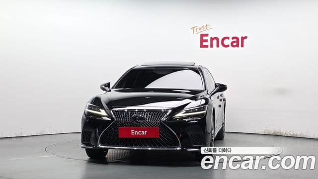 Lexus LS500h 2021 — ფოტო 3/42