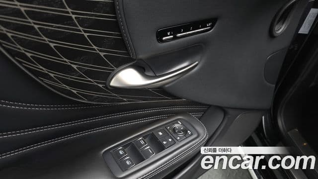Lexus LS500h 2021 — Şəkil 10/42