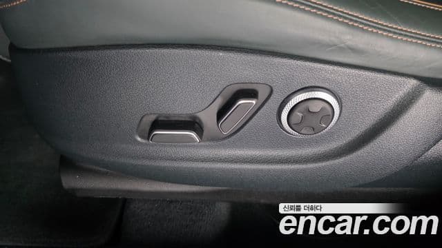 Genesis GV70 2021 — Photo 3/38