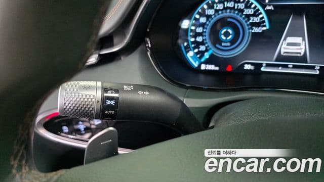 Genesis GV70 2021 — Photo 5/38