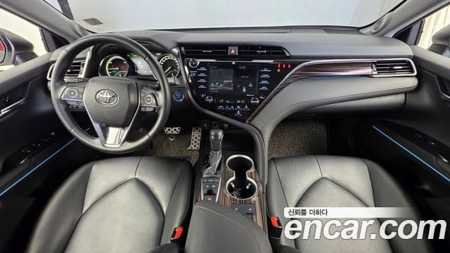 Toyota Camry 2019 — Şəkil 11/20
