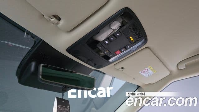 Kia Carnival 2024 — Фото 19/20
