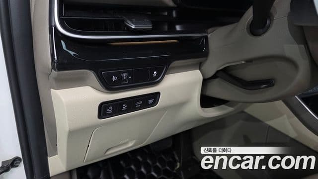 Kia Carnival 2024 — Фото 20/20