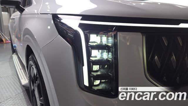 Kia Carnival 2024 — ფოტო 12/35