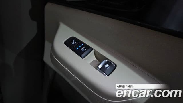 Kia Carnival 2024 — ფოტო 8/35