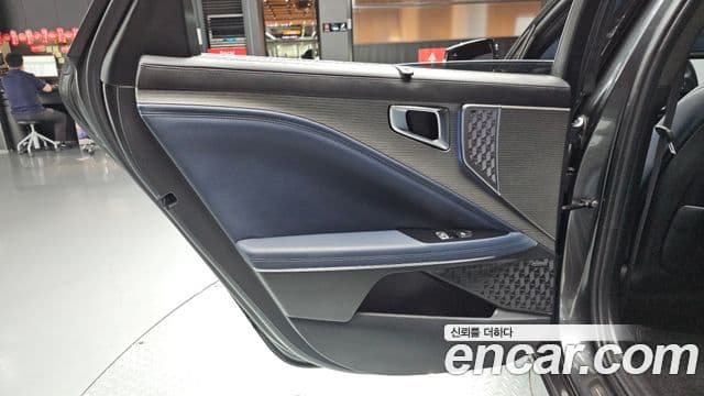 Kia K8 2024 — Photo 32/37