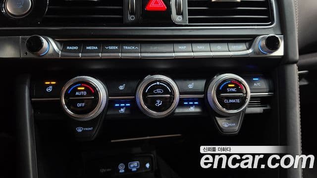 Genesis G70 2018 — ფოტო 20/37