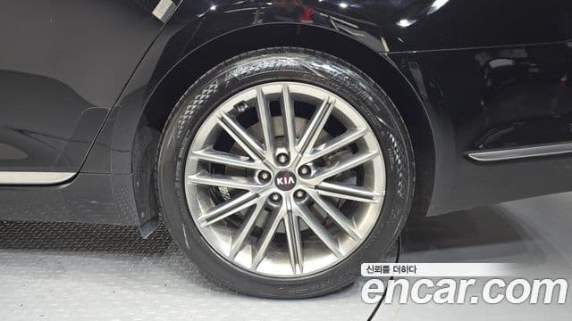 Kia The K9 2020 — Photo 2/32