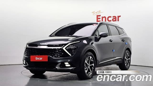 Kia Sportage 2023 — Фото 1/20