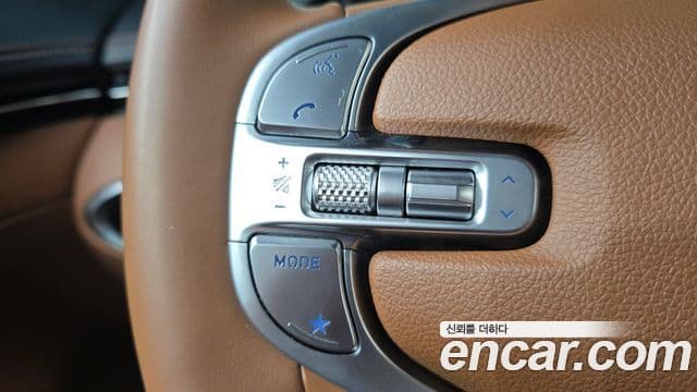 Genesis GV70 2021 — ფოტო 34/34