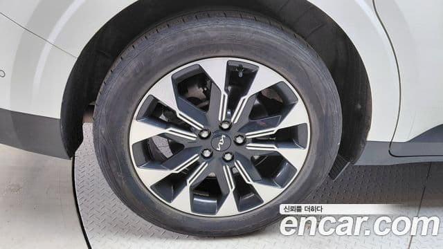 Kia Carnival 2022 — Фото 5/20