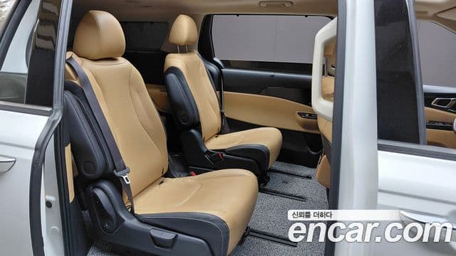 Kia Carnival 2022 — Фото 11/20