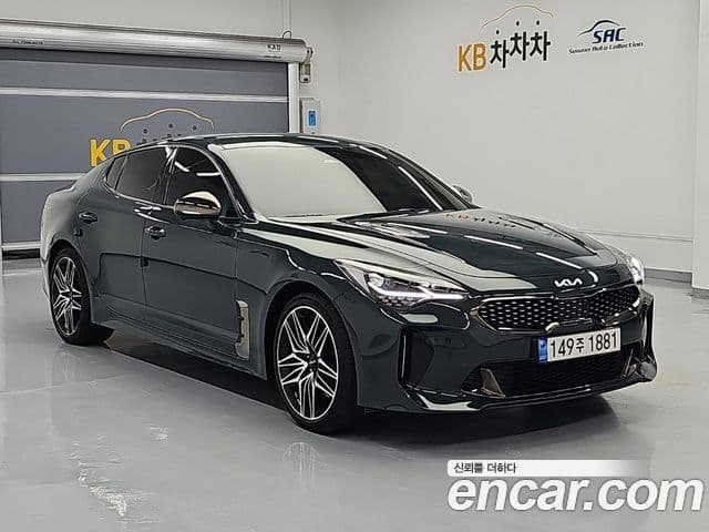 Kia Stinger 2022 — Фото 3/14