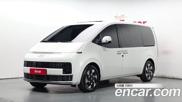 Hyundai Staria 2026 — Фото 1/20