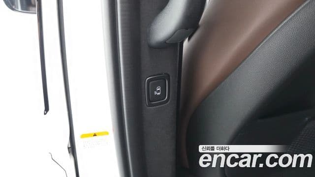 Hyundai Staria 2026 — ფოტო 25/43