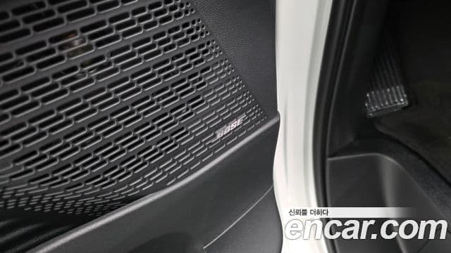 Hyundai Staria 2026 — ფოტო 1/43