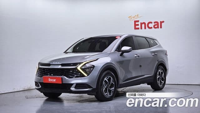 Kia Sportage 2022 — Фото 1/20