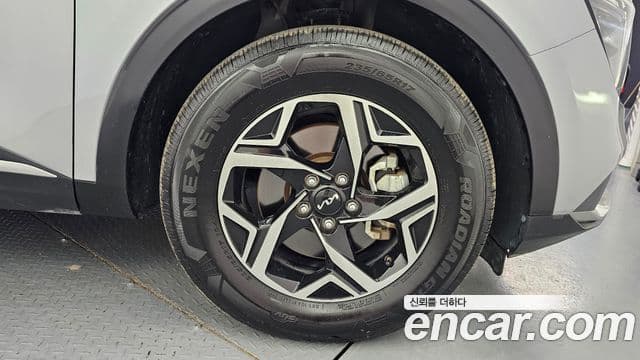 Kia Sportage 2022 — Şəkil 23/30