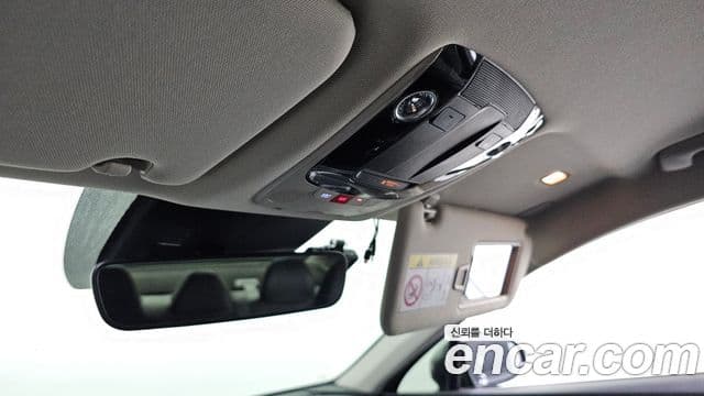 Kia K5 2023 — Photo 9/32