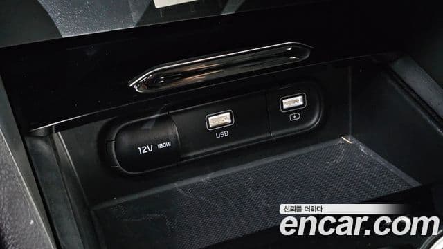 Kia K5 2023 — Photo 23/32