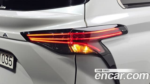 Toyota Sienna 2022 — Photo 27/37