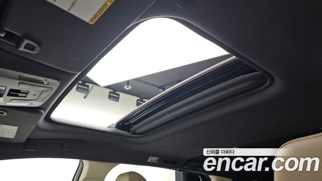 Toyota Sienna 2022 — Photo 17/37