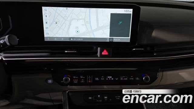 Kia Carnival 2024 — Фото 12/20