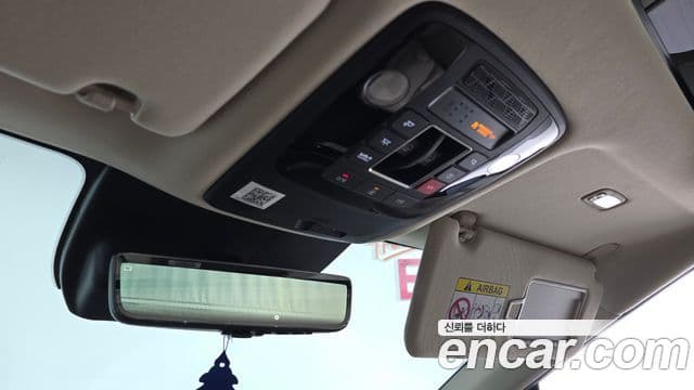 Kia Carnival 2024 — Фото 19/20