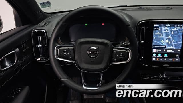 Volvo C40 Recharge 2024 — Photo 27/34