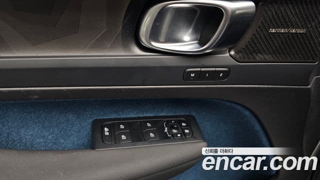 Volvo C40 Recharge 2024 — Photo 14/34
