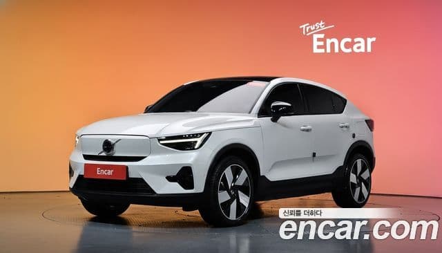 Volvo C40 Recharge 2024 — Photo 8/34