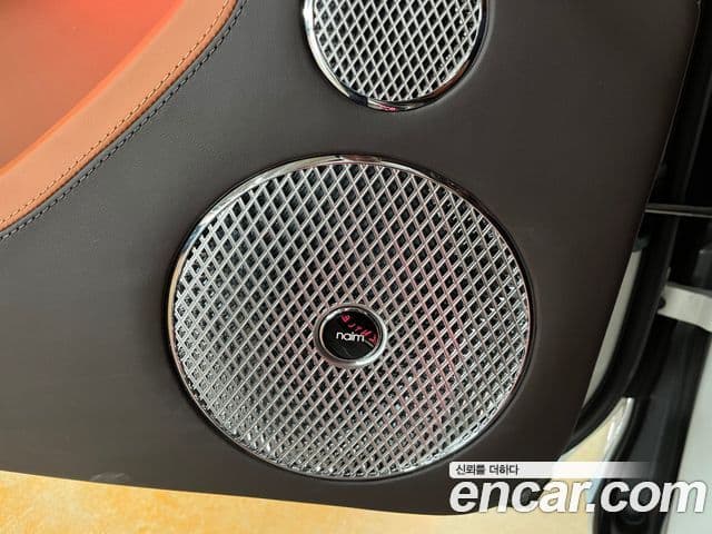 Bentley Continental GT 2022 — Photo 9/19