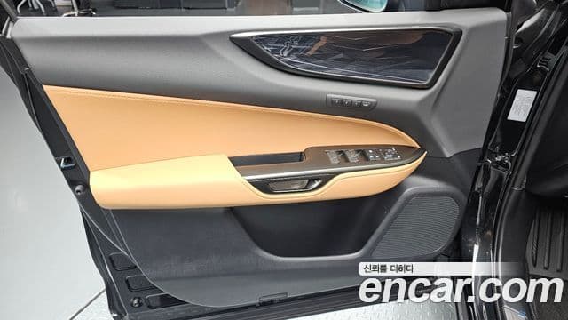 Lexus NX350h 2025 — Photo 9/34