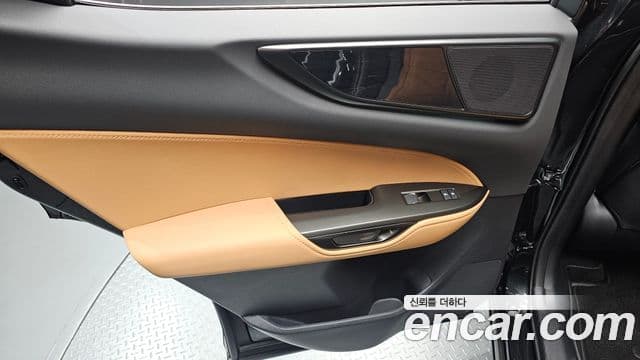 Lexus NX350h 2025 — Photo 19/34
