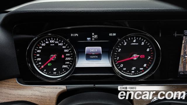 Mercedes-Benz E-Class 2018 — Şəkil 2/20