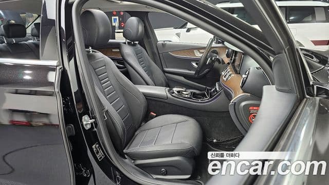 Mercedes-Benz E-Class 2018 — Şəkil 3/20