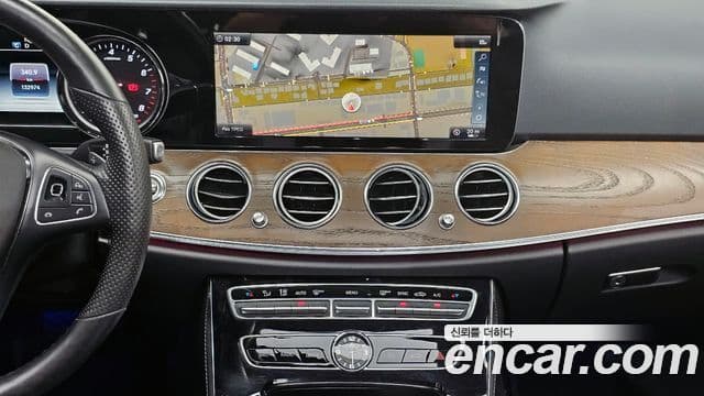 Mercedes-Benz E-Class 2018 — Şəkil 6/20