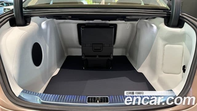 Mercedes-Benz S-Class 2023 — Şəkil 19/20